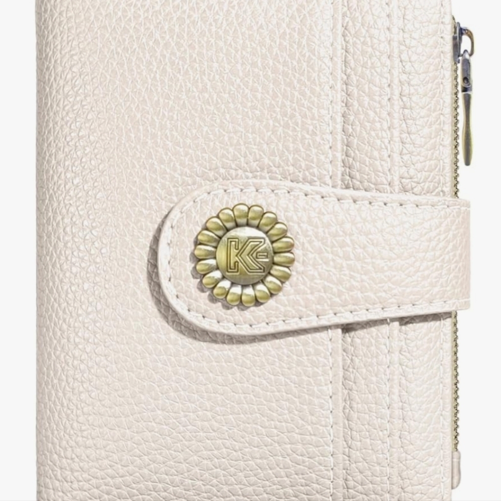 White RFID-Blocking Wallet - Picture 2 of 6
